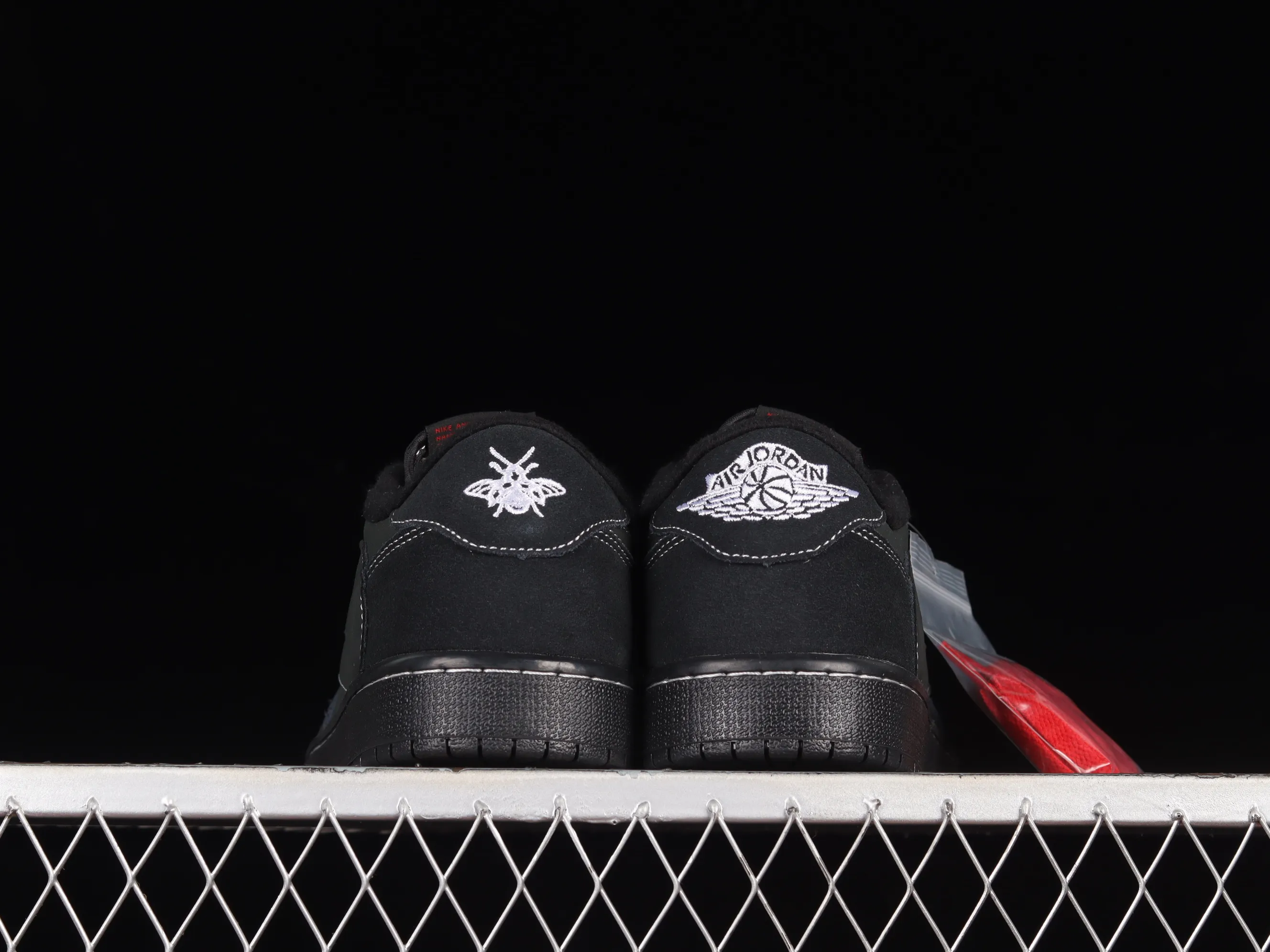 All Categories Air Jordan Jordan Series Basketball Shoes Air Jordan 1 Low Z Version Travis Scott x Air Jordan 1 Low OG "Triple Black" AJ1 Joe 1 Black Warrior Overhook DM7866-001